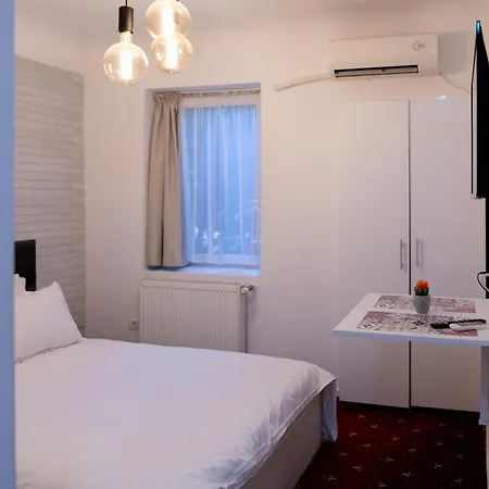 Moise House - Kosher Aparthotel Bucharest Exterior photo