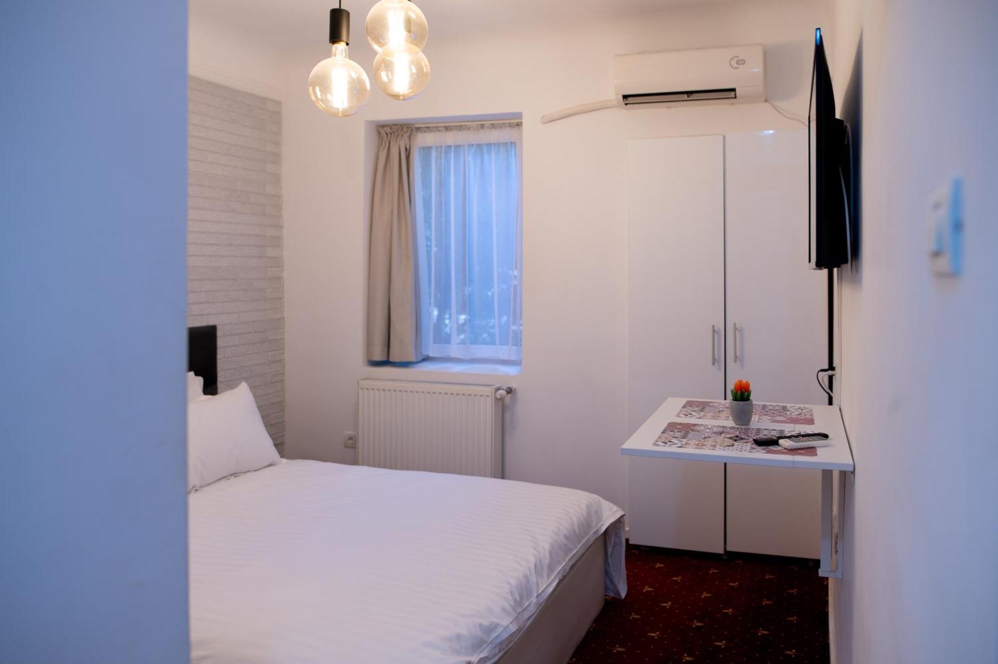 Moise House - Kosher Bucharest