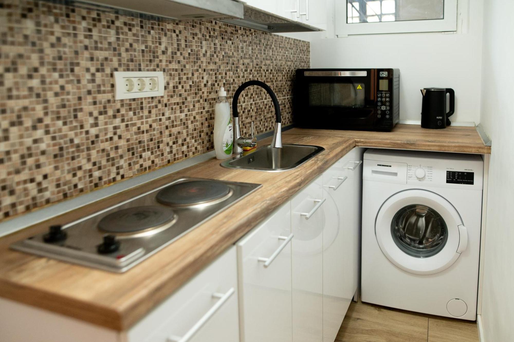 Moise House - Kosher Apartment Bucharest