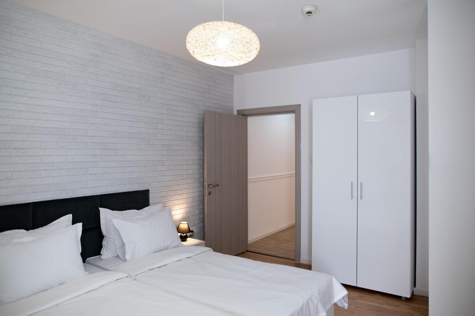 Moise House - Kosher Apartment Bucharest